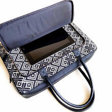 Load image into Gallery viewer, Wildflower Shadow Play Laptop Bag for Women-interior