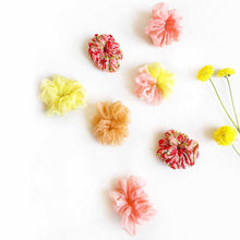 Load image into Gallery viewer, Wildflower Peachy Keen Scrunchies - Pack of 7