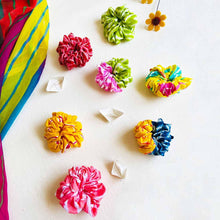 Load image into Gallery viewer, Wildflower Tulip Scrunchies - Pack of 7