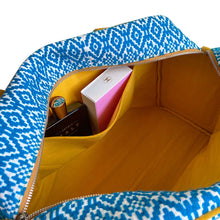 Load image into Gallery viewer, Wildflower Sea You Soon - Weekender Travel Bag for Women