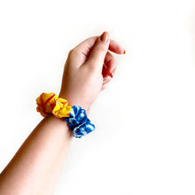 Load image into Gallery viewer, Wildflower™ Dil Deke Dekho Cotton Scrunchies - Pack of 7-1