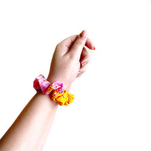 Load image into Gallery viewer, Wildflower™ Maine Pyar Kiya Cotton Scrunchies - Pack of 7-2