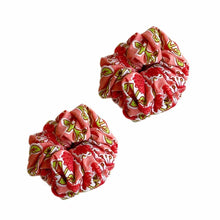 Load image into Gallery viewer, Wildflower Peachy Keen Scrunchies - Pack of 7-6