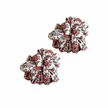 Load image into Gallery viewer, Wildflower Mint Martini Scrunchies - Pack of 7-6
