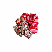Load image into Gallery viewer, Wildflower Rangeen Phool Scrunchies - pack of 7-5