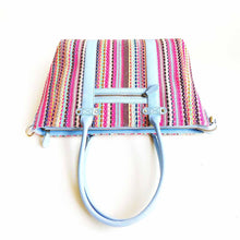 Load image into Gallery viewer, Wildflower Paradise Laptop Bag for Women-showing-zipper2