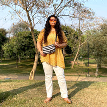 Load image into Gallery viewer, Wildflower Black Beauty Vanity Sling Bag for Women - Wildflower